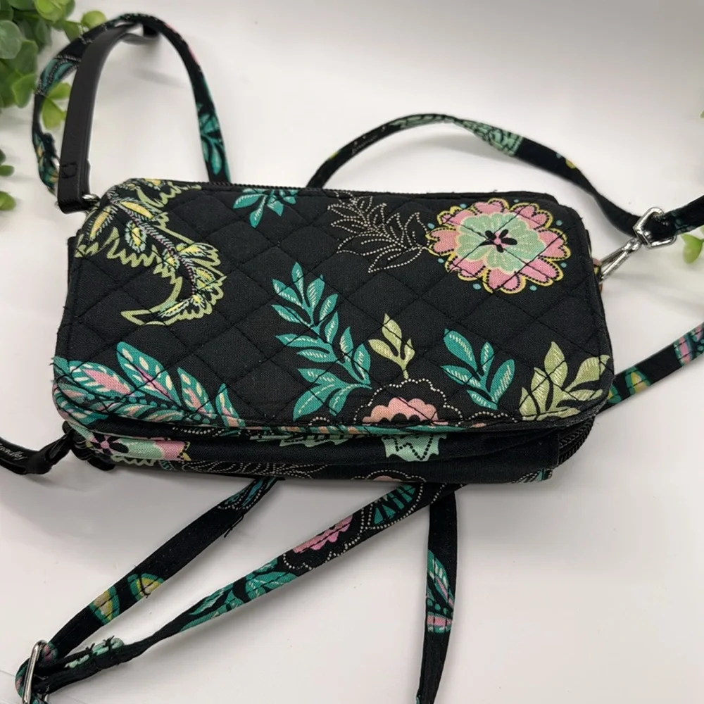 Vera Bradley all in one Floral Crossbody Bag/wallet-RFID
